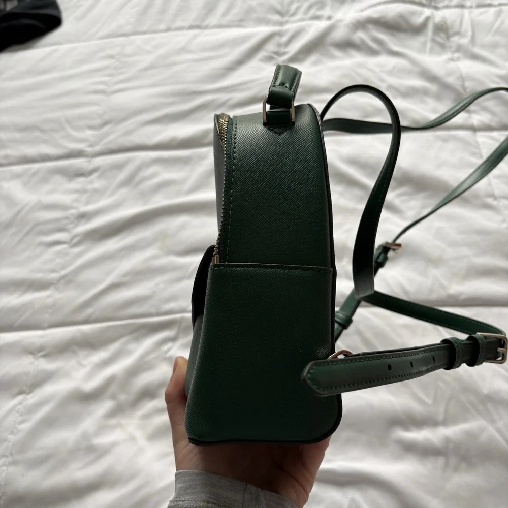 Kate Spade New York Womens Schuyler Saffiano Leather Mini Backpack Green‎ Luxury
